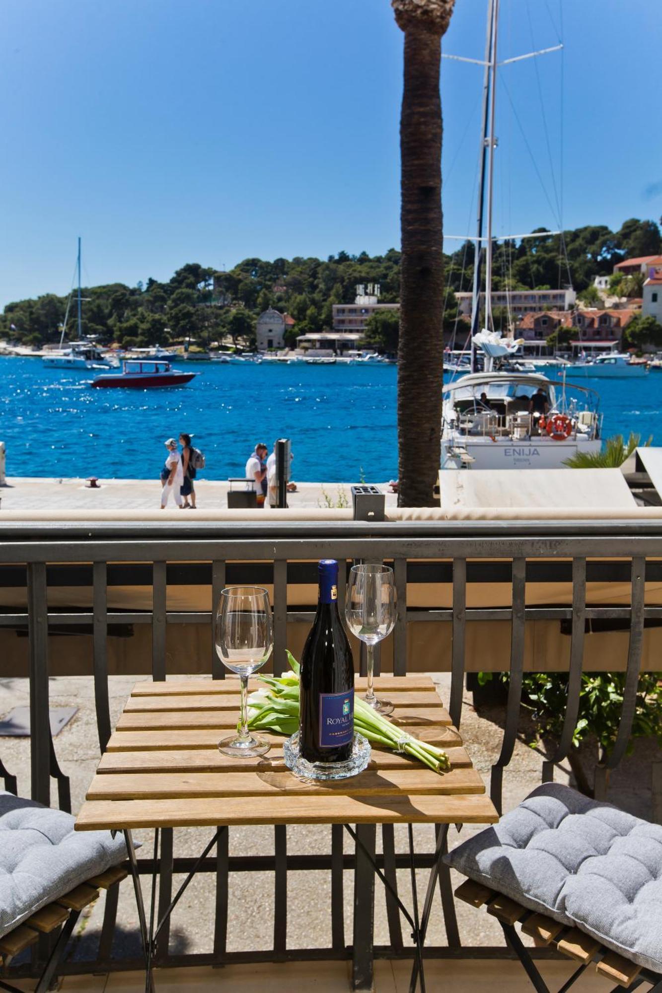 Riva Yacht Hvar Town Apartment المظهر الخارجي الصورة