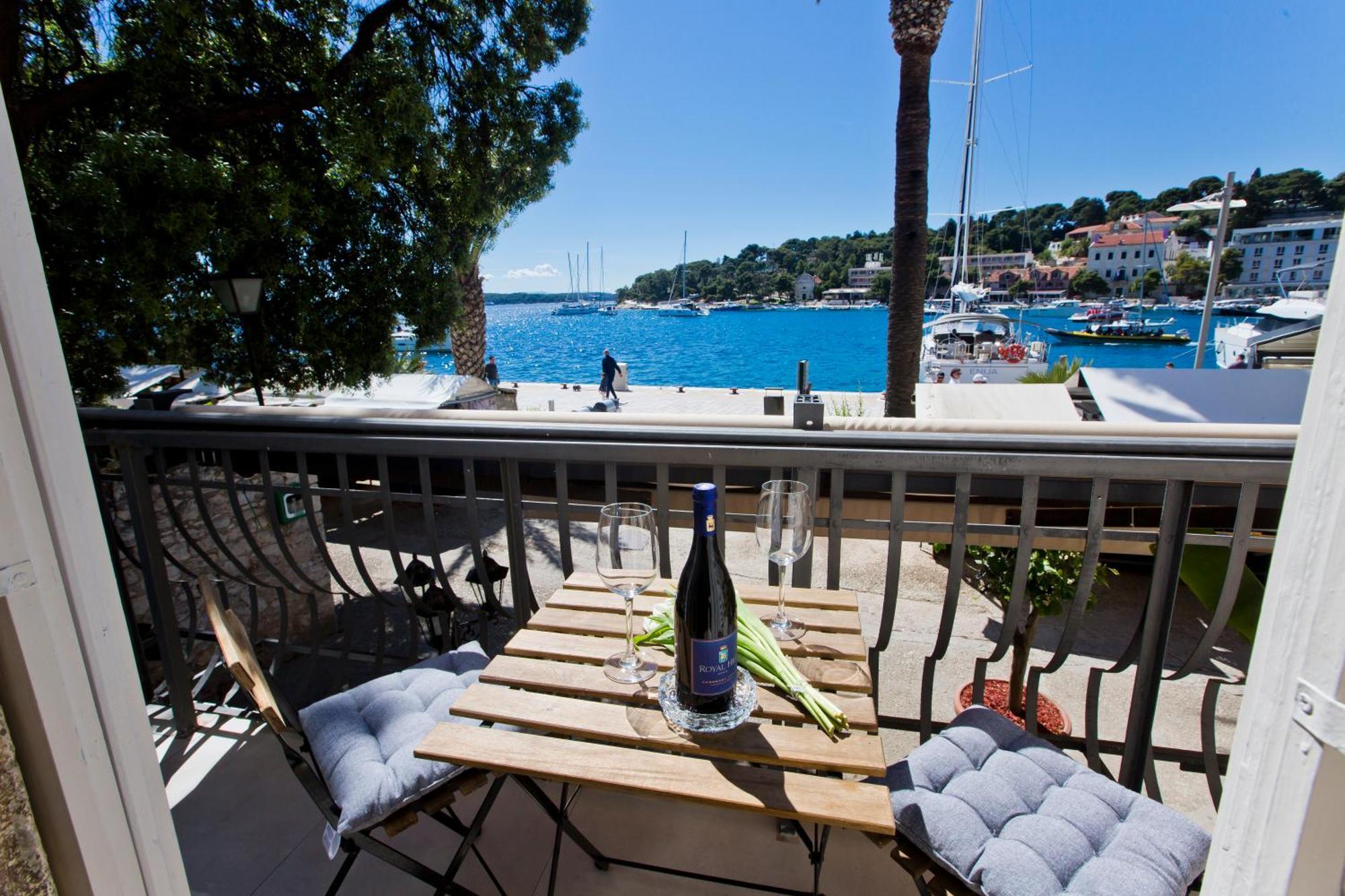Riva Yacht Hvar Town Apartment المظهر الخارجي الصورة