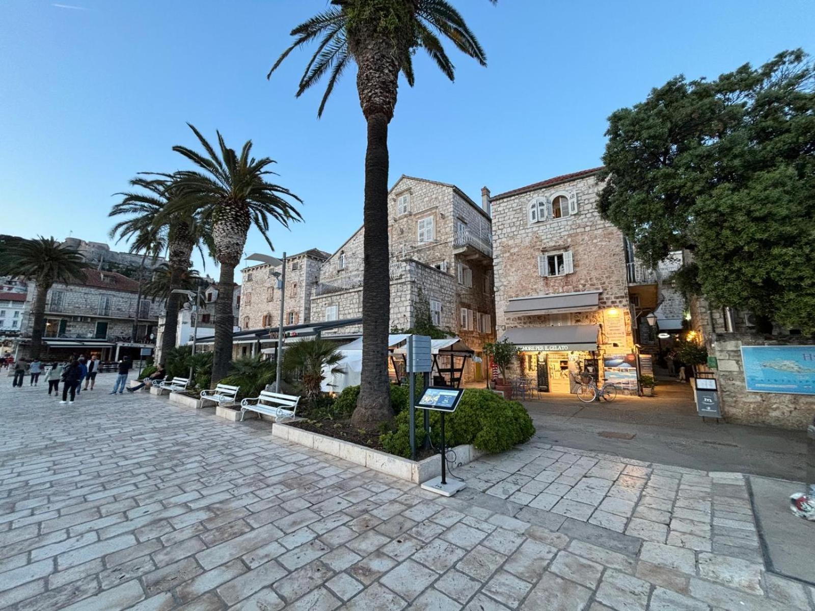Riva Yacht Hvar Town Apartment المظهر الخارجي الصورة