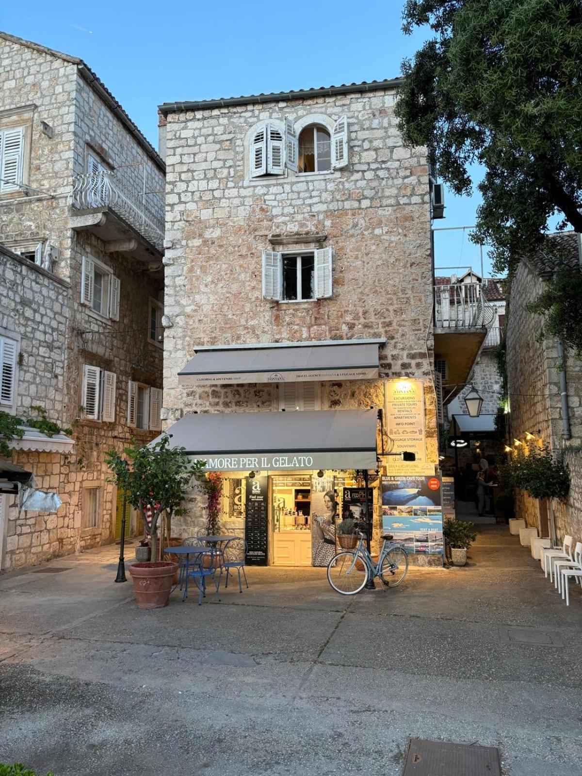 Riva Yacht Hvar Town Apartment المظهر الخارجي الصورة